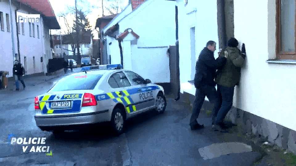 Sousedova motorovka - Policie v akci